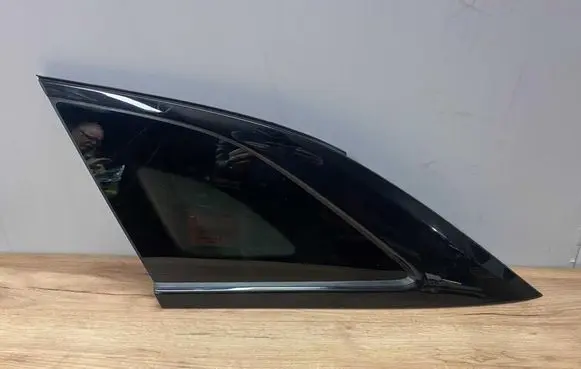 Renault Austral Rear side window 833078532R