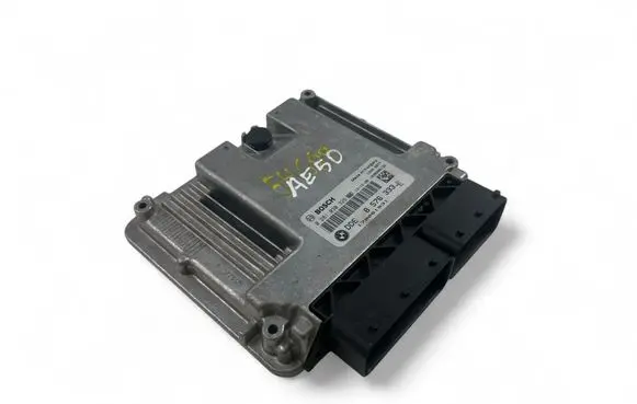 BMW 3 F30 F35 F31 Engine control unit/module ECU 8576333 0281030326