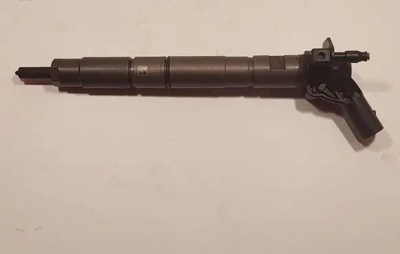 Audi A6 S6 C6 4F Fuel injector 059130277A