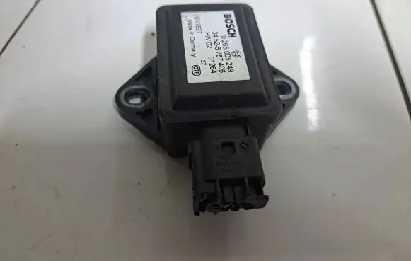 BMW 7 E65 E66 ESP acceleration yaw rate sensor 0265005249 0011627