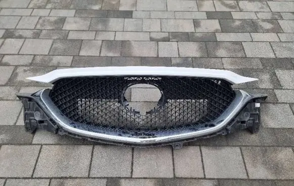 Mazda CX-5 II Front bumper upper radiator grill KB8B50712