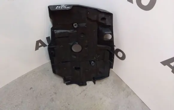 Toyota Auris 150 Engine cover (trim)