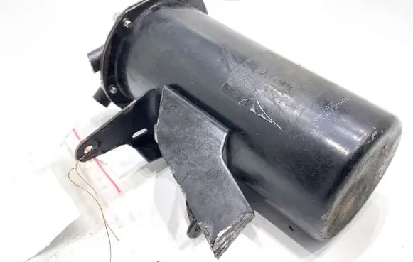 Skoda Octavia Mk2 (1Z) Fuel filter housing 