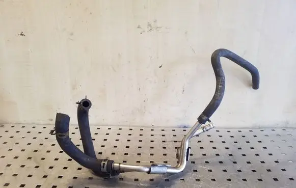 Nissan X-Trail T31 Engine coolant pipe/hose