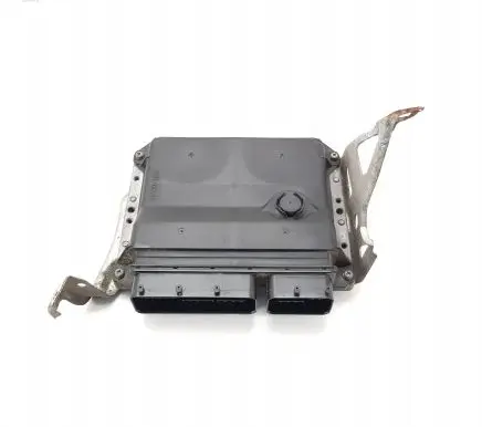 Toyota Auris 150 Engine control unit/module MB758009570 8966102D71