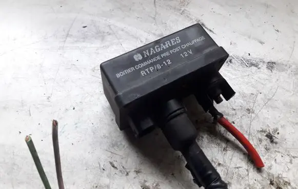 Volvo S40, V40 Glow plug pre-heat relay 7700107794