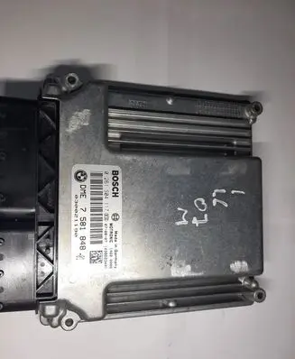 BMW 1 E81 E87 Engine control unit/module 7581848 0261S04117