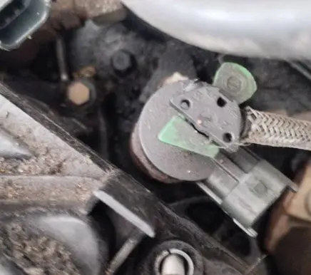 Peugeot Partner Fuel injector 0445110340