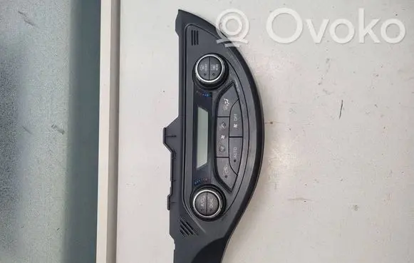 Toyota Yaris Climate control unit 59000D810