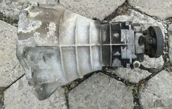 Mercedes-Benz E W123 Manual 4 speed gearbox 1232601301