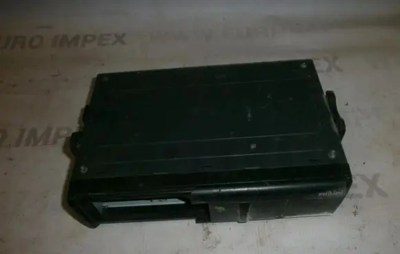 Alfa Romeo 145 - 146 CD/DVD changer 902221022009