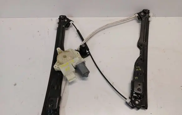 Peugeot 308 Front door electric window regulator 122425