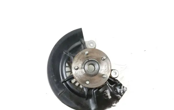 Toyota RAV 4 (XA50) Front wheel hub