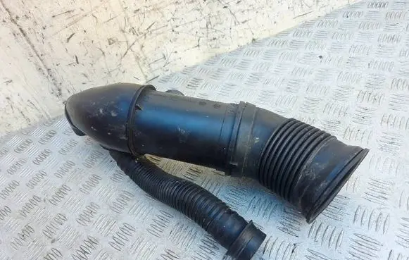 BMW 5 E39 Air intake duct part 7786221 4809077901