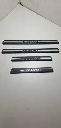 Volvo S80 sill trim set (inner) 8659960