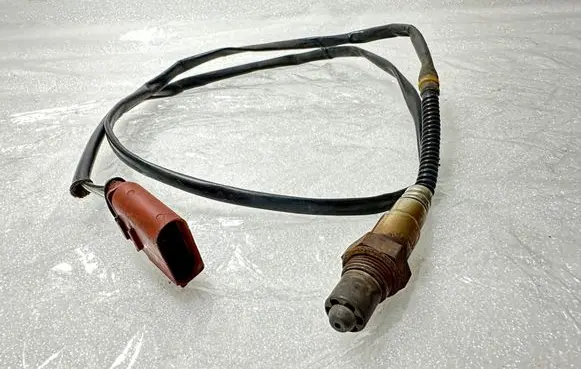 Audi A8 S8 D2 4D Lambda probe sensor 07C906262E
