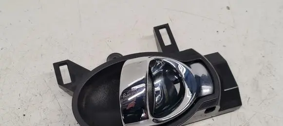 Nissan Micra Front door interior handle 08J12