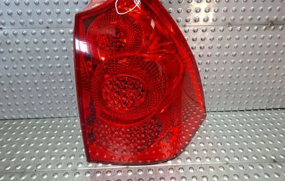 Peugeot 307 Rear/tail lights S27624070
