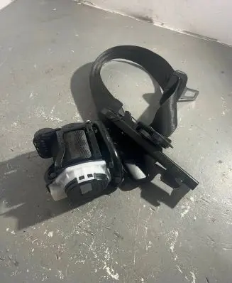 Porsche Macan (95B) Front seatbelt 95B857705