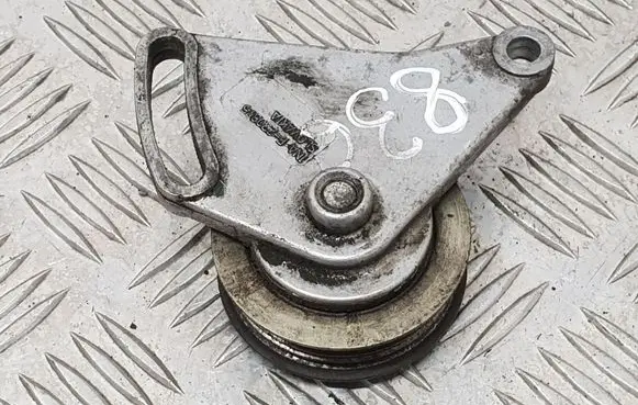 Audi A4 S4 B5 8D Generator/alternator belt tensioner F230875
