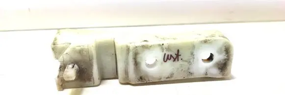 Headlight/headlamp mounting bracket
