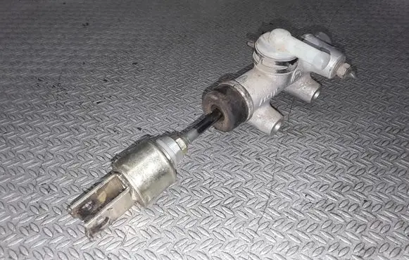 Clutch master cylinder