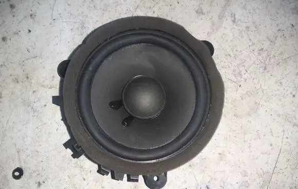 Volvo V60 Front door high frequency speaker 30657445