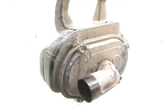 Mitsubishi Pajero Air filter box