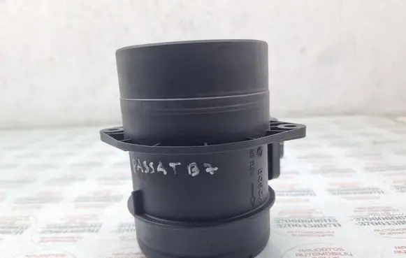 Volkswagen PASSAT B7 Mass air flow meter 03L906461A 0281002956