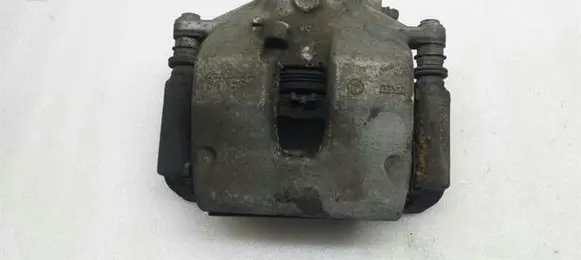 Mercedes-Benz C W204 Front brake caliper A2044212681