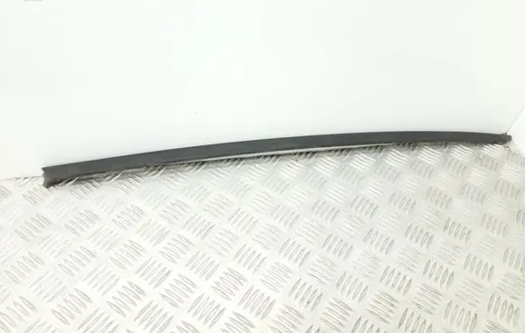 Audi A5 Sportback 8TA Windshield trim 8T0854327