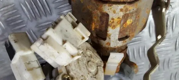 Toyota RAV 4 (XA20) Ignition lock contact 