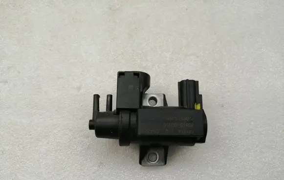 Toyota Corolla Verso AR10 Turbo solenoid valve 258190R010 70051307