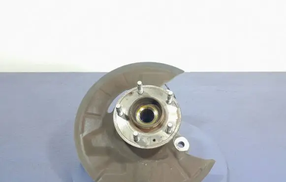 Opel Insignia A Front wheel hub spindle knuckle