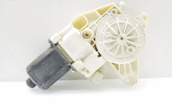 Mercedes-Benz Vito Viano W447 Front door window regulator motor A4479063600