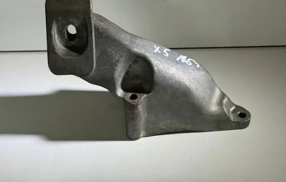 BMW X5 F15 Engine mounting bracket 6852868 67871110 AIS19C03