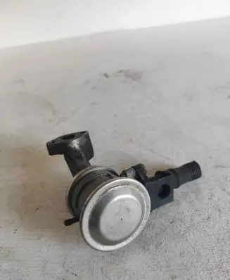 Audi A4 S4 B8 8K EGR valve 06e131101e