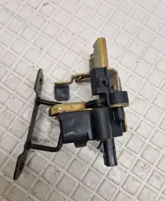 Jeep Grand Cherokee (WK) Tailgate window lock/catch/latch 