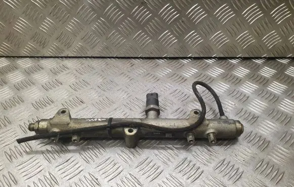 Chrysler Voyager Fuel main line pipe 0445214041