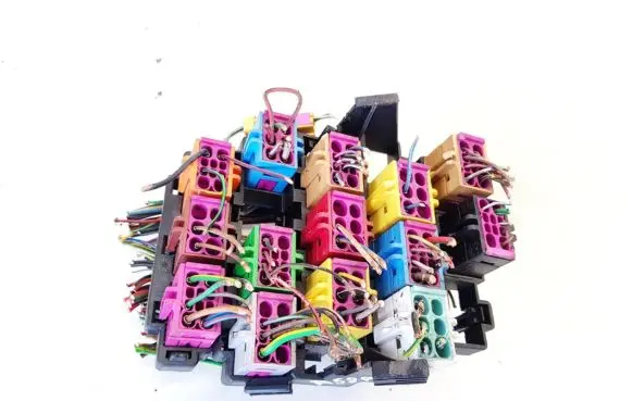 Audi A4 S4 B5 8D Fuse box set 8d0937545