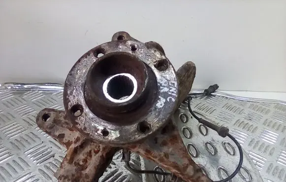 Renault Scenic II - Grand scenic II Front wheel bearing hub 