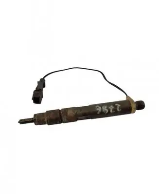 Volkswagen PASSAT B5 Fuel injector 028130201S