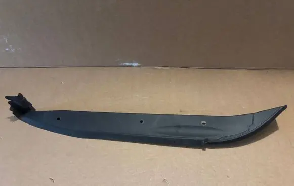 Porsche Macan (95B) Fender end trim 95B854778B
