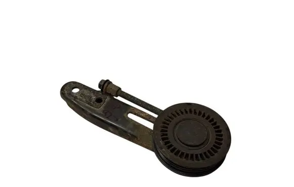 Subaru Impreza II Generator/alternator belt tensioner