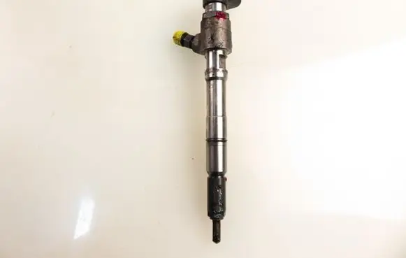 Skoda Superb B6 (3T) Fuel injector A2C9626040080