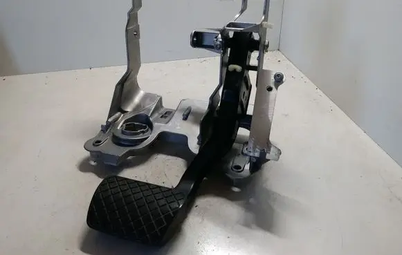 Audi A4 S4 B8 8K Brake pedal 4H1723140A 8K1721117