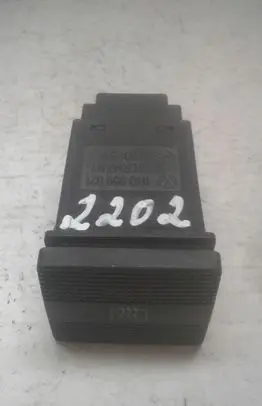 Volkswagen Golf III Windscreen/window heater switch 1H0959621