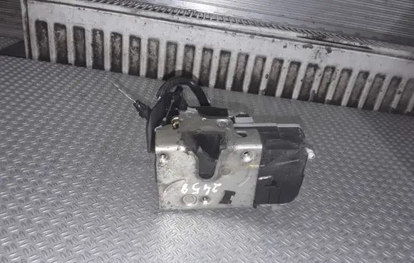 Peugeot 307 Front door lock