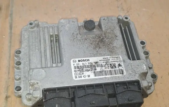 Citroen C4 I Picasso Engine control unit/module 9653958980 9664843780 0281013872