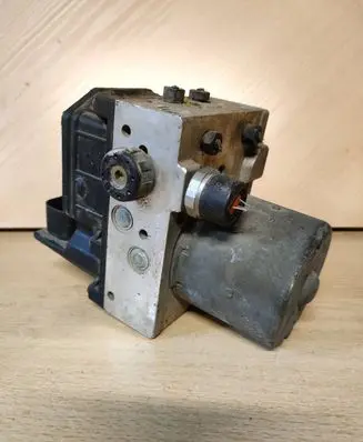 Audi A4 S4 B6 8E 8H ABS Pump 281319 0265950011